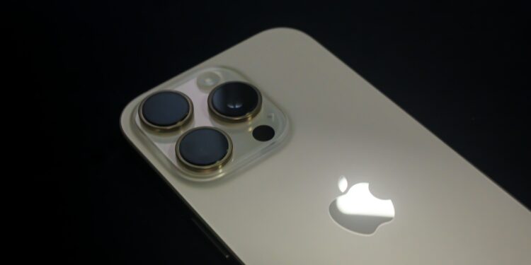 Apple iPhone