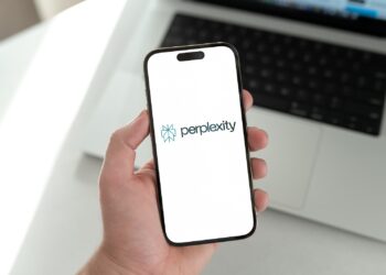 Apple Perplexity AI