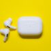 iOS 26 AirPods