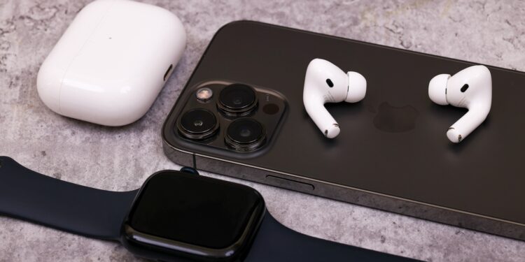 Apple Watch AirPods