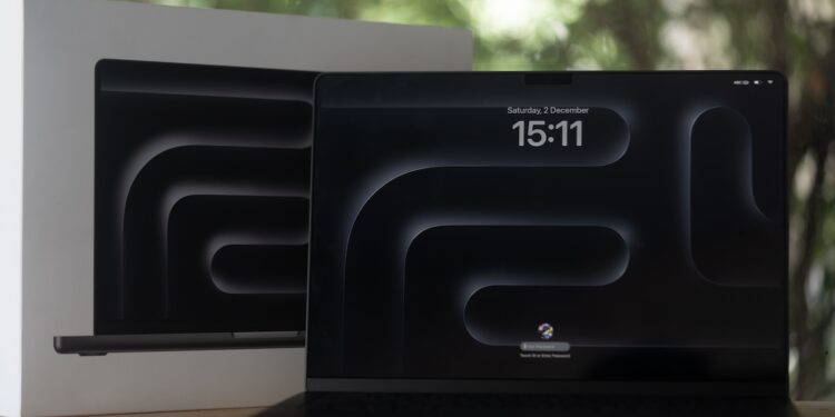 M5 MacBook Pro Apple