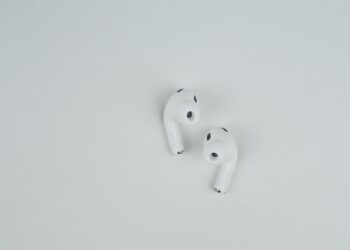 AirPods Apple