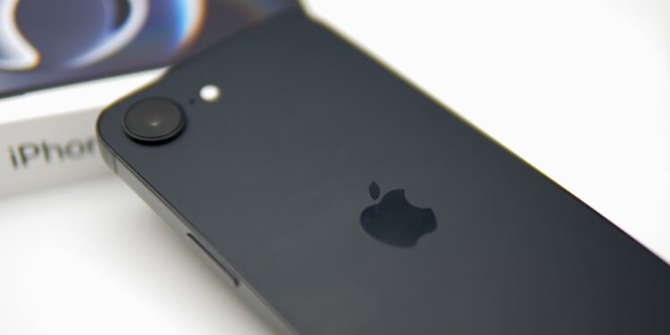 iPhone 17e Apple