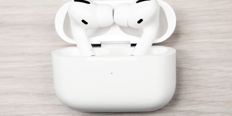 iOS 26 AirPods