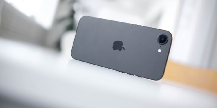 iPhone 17e Apple