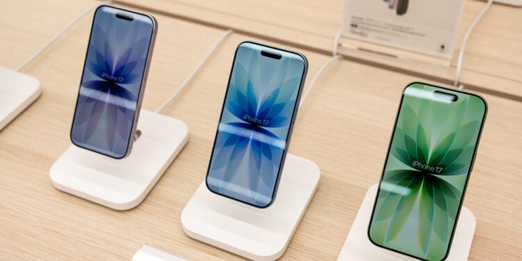 iPhone 17 Apple