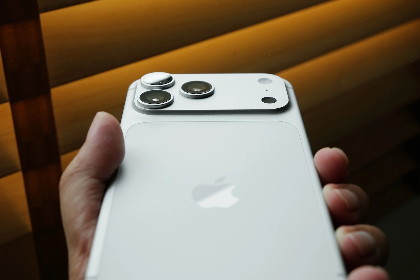 iPhone 17 Apple