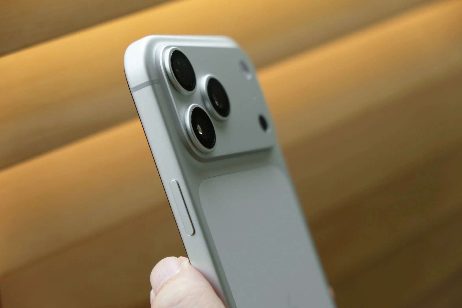 iPhone 17 Apple