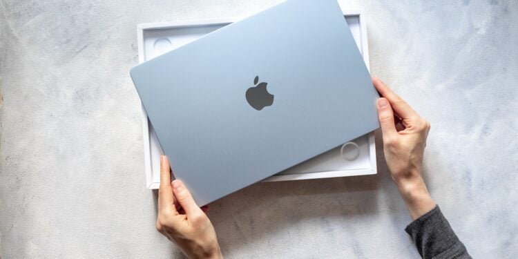 M5 MacBook Air Apple