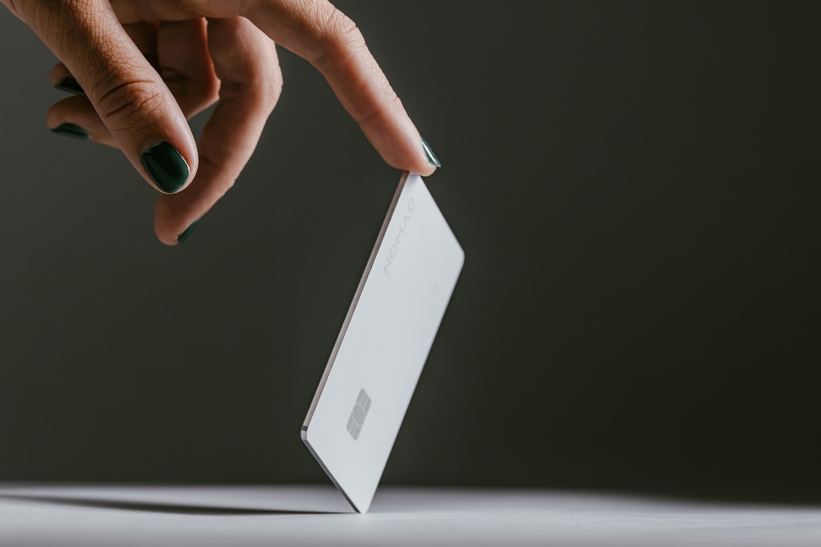 Nomad Tracking Card Pro