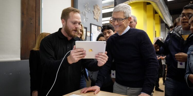 Tim Cook, Apple CEO