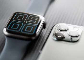 iPhone Apple Watch iOS 26.2