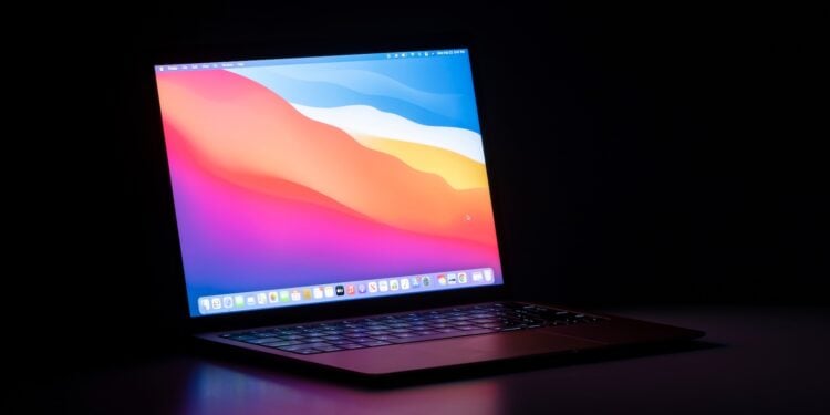 Apple MacBook