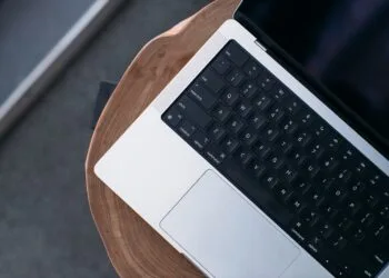 MacBook Apple