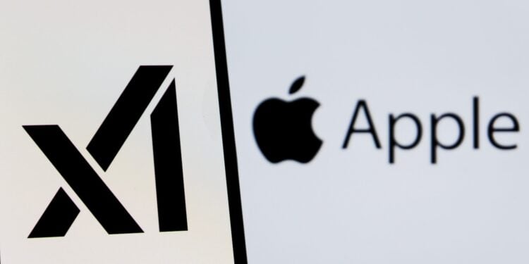 Apple OpenAI xAI