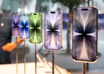 iPhone 17 Apple