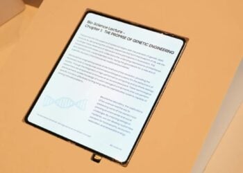 iPhone Fold Samsung Display