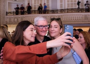 Apple Tim Cook