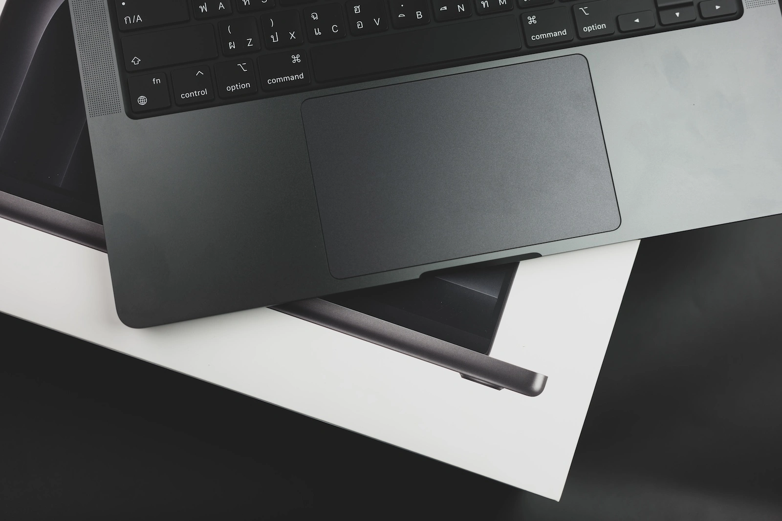 M5 Max MacBook Pro Apple