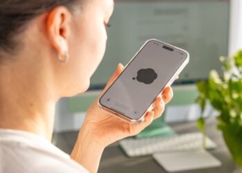 Apple Siri Chatbot iOS 27