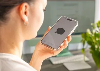 Apple Siri Chatbot iOS 27