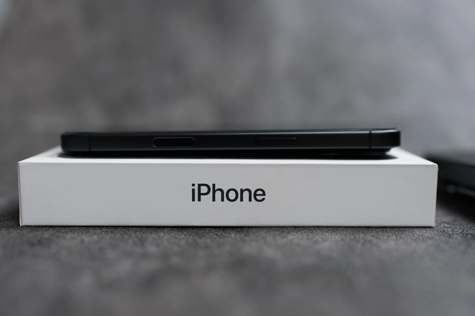 iPhone Apple