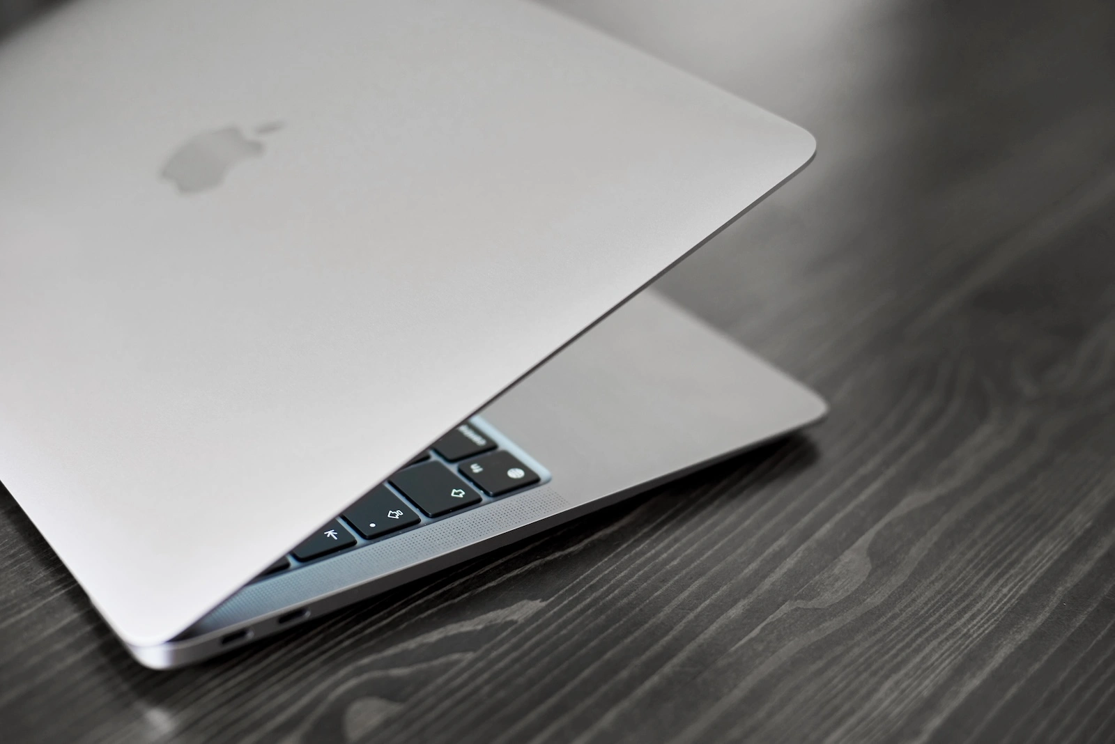 MacBook Air Apple