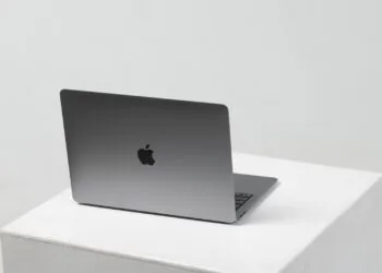 MacBook Apple