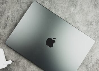 MacBook Apple