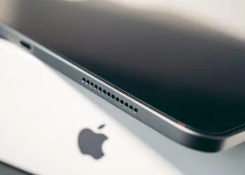 Apple iPad Foldable
