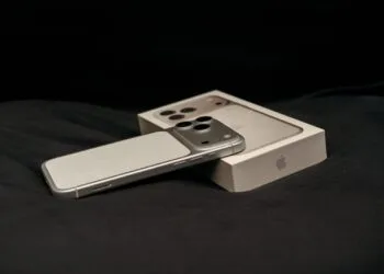 iPhone Tim Cook