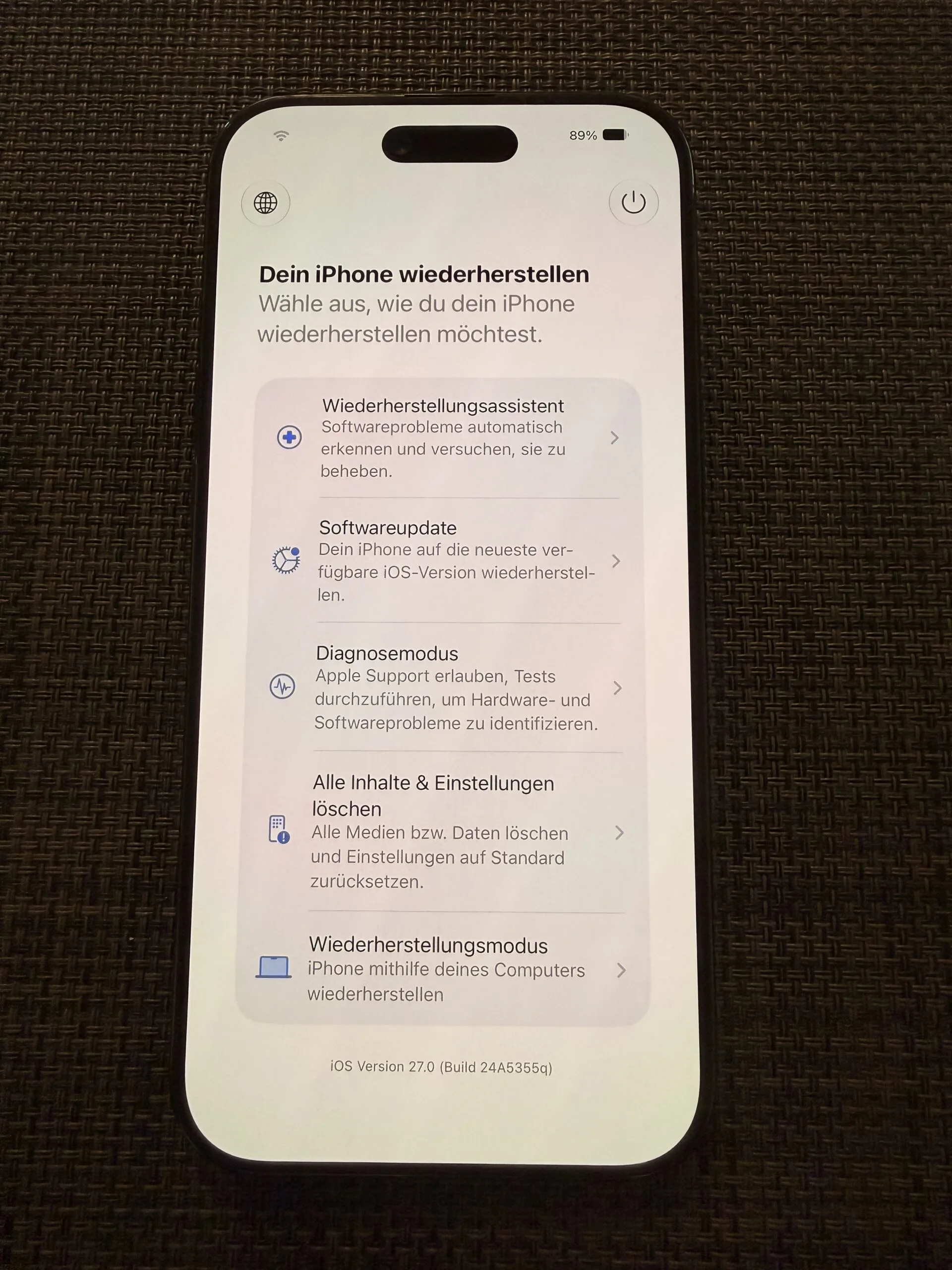 iPhone zurücksetzen: Bildschirm „Dein iPhone wiederherstellen" mit fünf Optionen auf einem iPhone