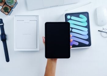 OLED iPad mini Apple