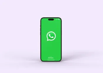 WhatsApp CarPlay