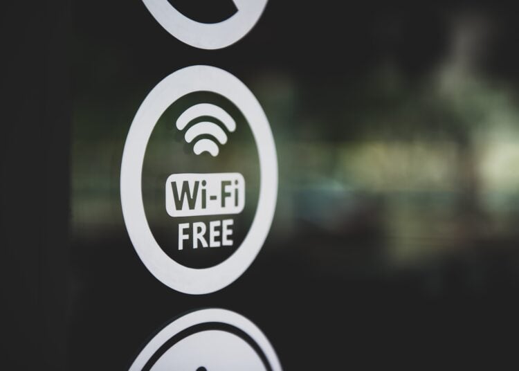 Öffentliches WLAN sicher nutzen: So schützt du dein iPhone