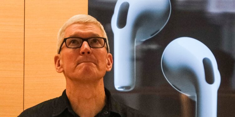 Tim Cook China