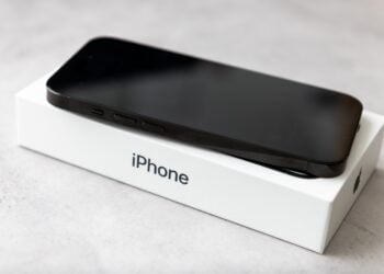 iPhone Apple