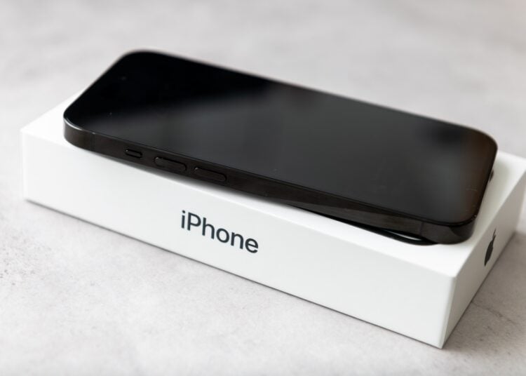 iPhone Apple
