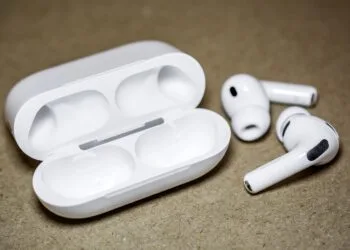 AirPods Ultra Apple