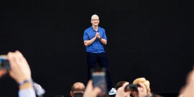Tim Cook Apple