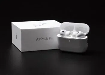 iOS 27 AirPods