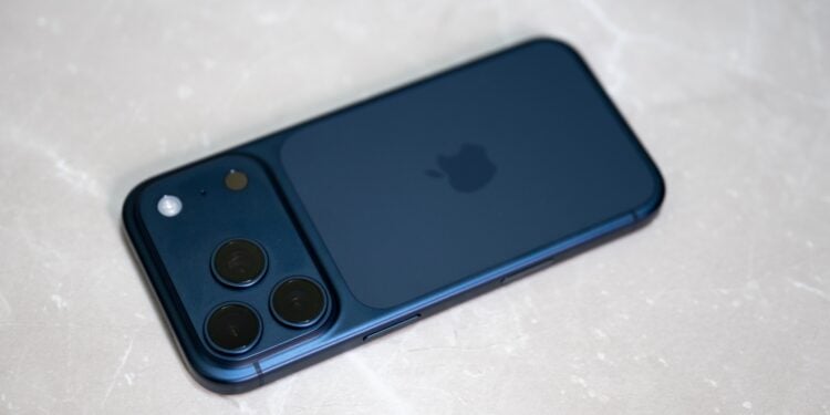 iPhone Apple