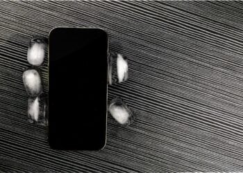iPhone Ultra Dampfkammer