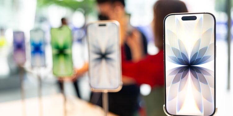 iPhone 18 Apple