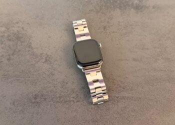 Apple Watch Series 11 Hermès mit Grand H Armband in Satiné, deren Bauform die Apple Watch Series 12 nach bisherigen Gerüchten übernehmen soll