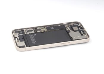 iPhone replaceable battery EU