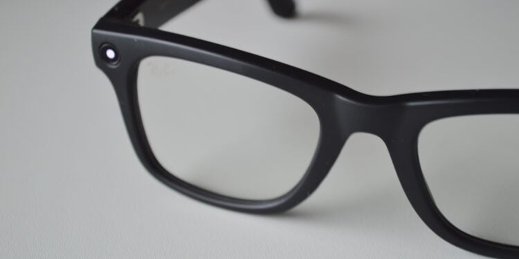 Apple Glasses
