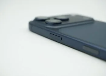 iPhone 17 Pro Apple
