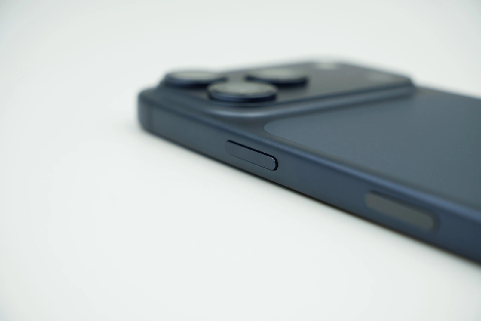 iPhone 17 Pro Apple