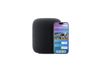 Symbolbild zu Apple HomePad: HomePod neben einem iPhone mit geöffneter Home-App